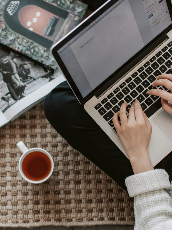 pexels-vlada-karpovich-4050347